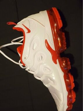 Nike Red/White VaporMax